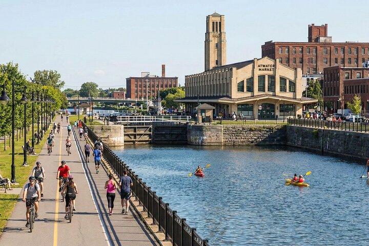 Wander Montreal: A Self-Guided Discovery