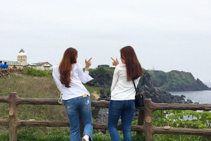 Jeju UNESCO Highlights Tour | Grotta di lava e con spettacolo Haenyeo