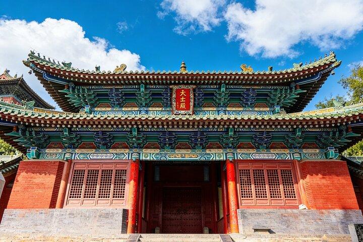 Tour privato all inclusive per il tempio Shaolin e le grotte di Longmen da Zhengzhou