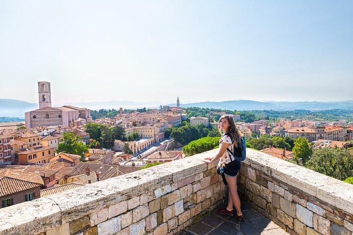 イタリアの中心日帰り旅行：フィレンツェからペルージャとアッシジを訪問