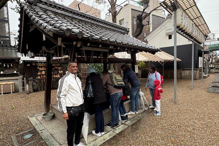 Explore Osaka como um local