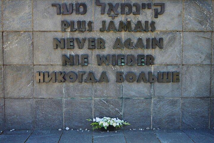 Early Start Small Group : Sitio conmemorativo de Dachau + Tour por la ciudad