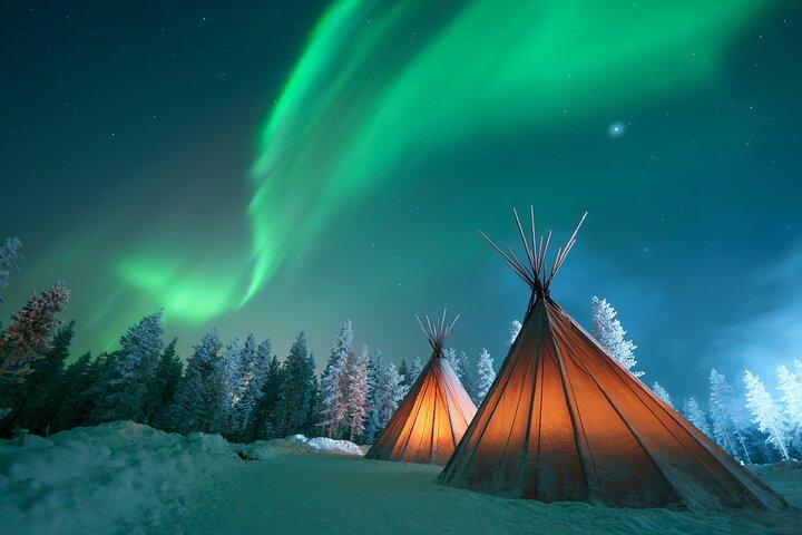 Rovaniemi Northern Light Jakt med lägereld och BBQ med transfer