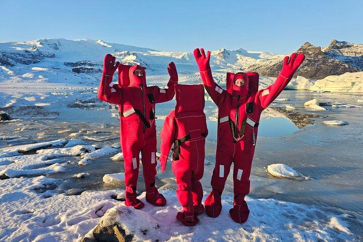 Excursão flutuante na Laguna do Gelo de Fjallsárlón