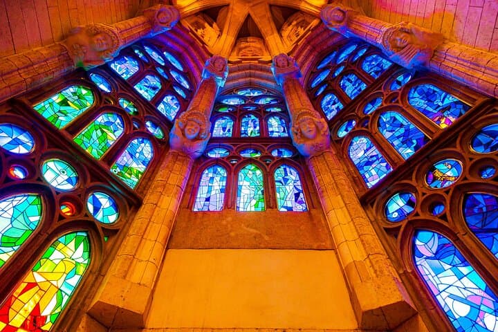 Barcelona Gaudí Combo Sagrada Familia and Park Güell Tour