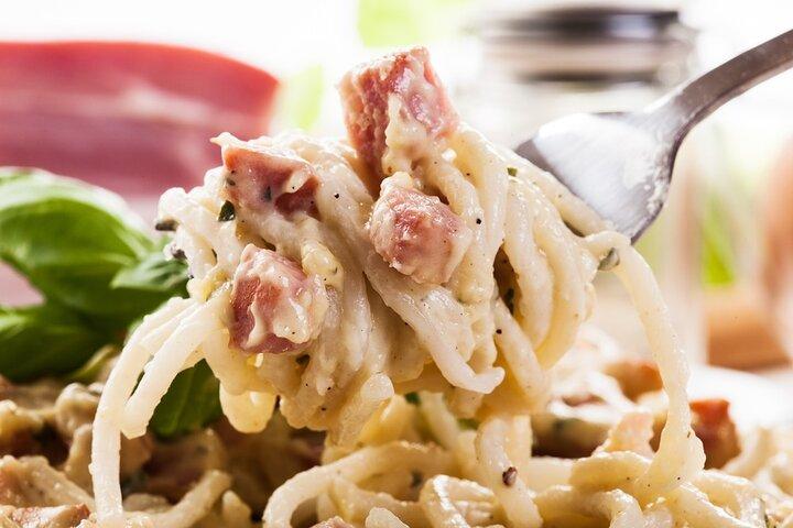VIP Cooking Class with Carbonara, Pesto Making, Lasagna & Cannoli