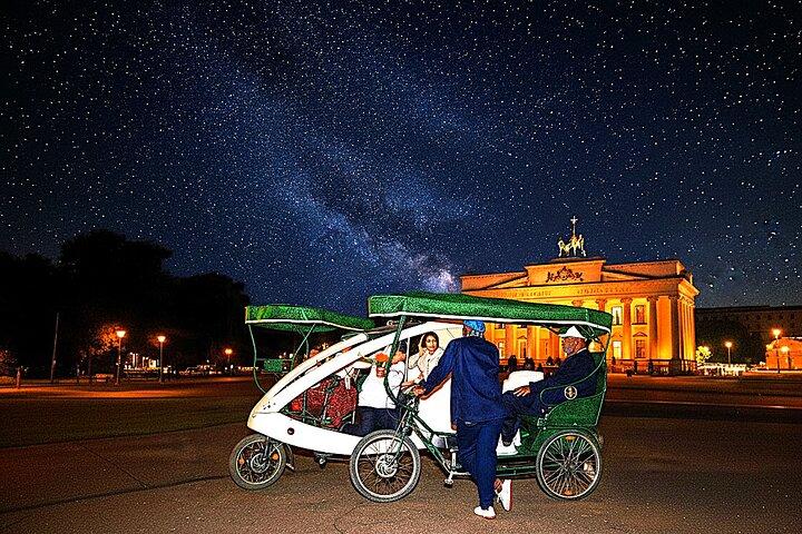 Berlin by Evening : Tour privado en Rickshaw Hora de Oro/Luces de la ciudad