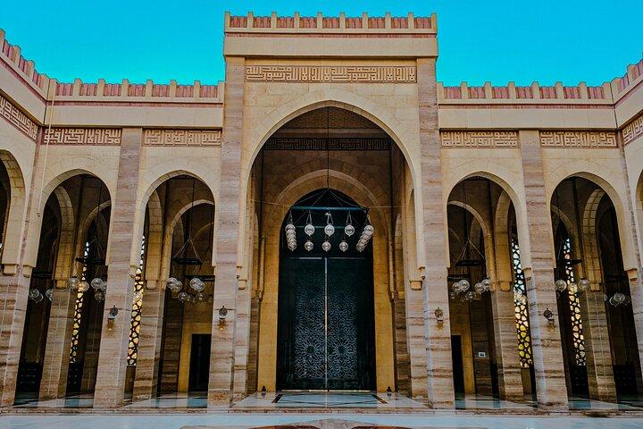 Private Flexible Tour of Bahrain with Local Guide Sadeq