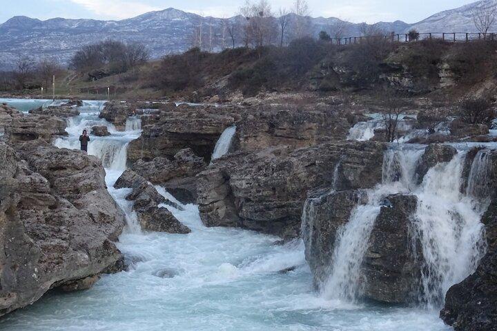 Tour privato - Cascate di Cijevna, NP Skadar Lake & Old Bar - Unicità