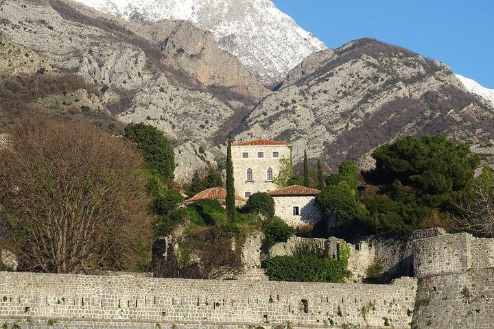 Tour privato - Cascate di Cijevna, NP Skadar Lake & Old Bar - Unicità