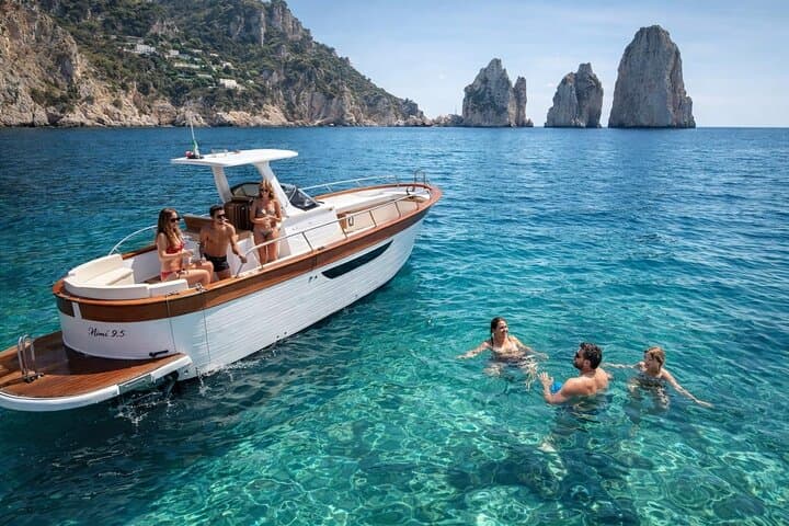 Private Exclusive Boat Capri Tour and City with Aperitif and swim