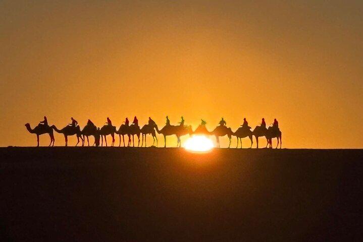 Marrakech: Agafay Desert Sunset, Camel Ride e Show de jantar