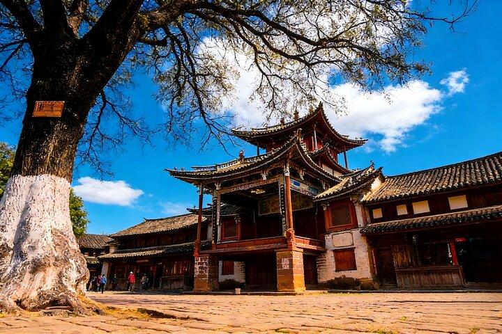 麗江から沙渓古代の町へのオールインクルーシブプライベートデイツアー