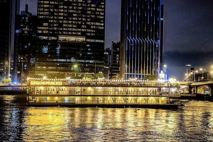 Saigon River Dinner Cruise med buffet og fine spisesteder