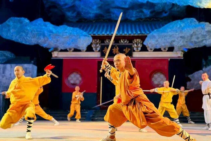 Visita privata di Zhengzhou al Tempio Shaolin, tra cui lezioni e attività di Kungfu