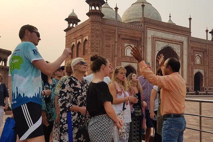 Explorez Taj Mahal et Agra City tour Voiture privée au départ de New Delhi