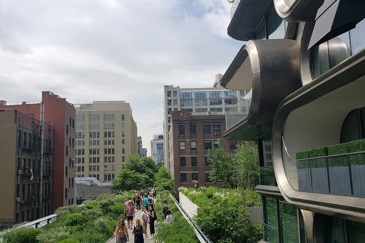 New York City Self-Guided Audio Walking Tour of High Line Park