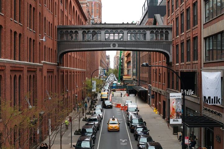 New York City Self-Guided Audio Walking Tour of High Line Park