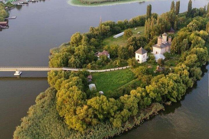 Gamla domstolen Bukarest av Dracula och Snagov Island Grave tur