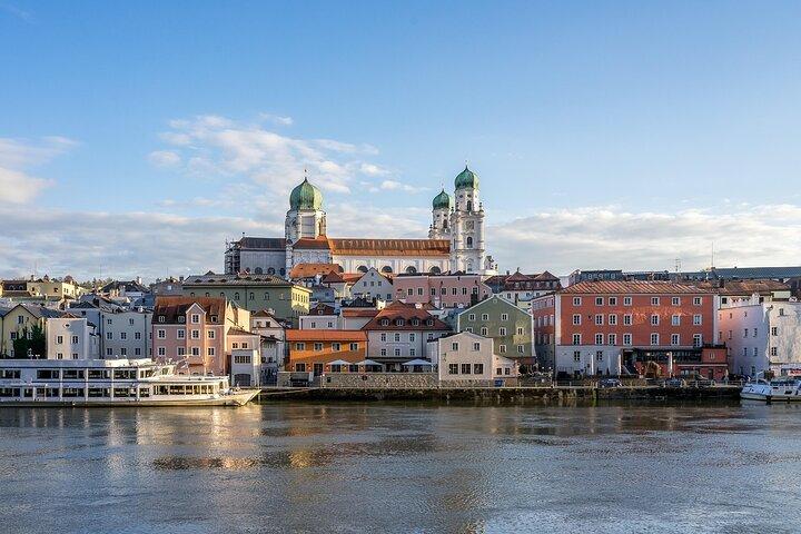 Prag till Passau privat transfer med 2 timmars sightseeing