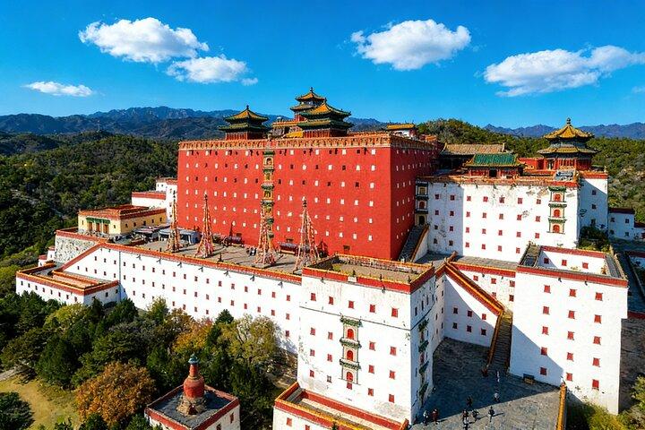 Excursión privada de un día a Chengde Summer Resort y ocho templos externos desde Beijing