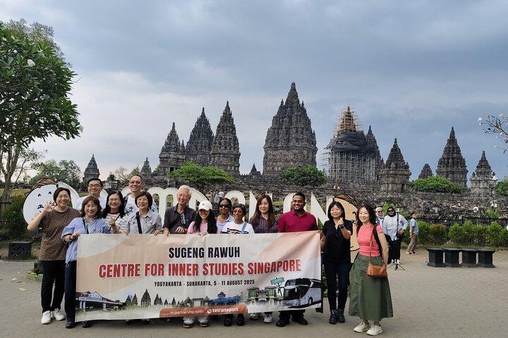 Sunrise Borobudur, Merapi Jeep & Prambanan Private Tour