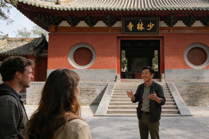 Tour privato di un giorno al tempio di Shaolin da Xi'an in treno proiettile con spettacolo di Kungfu