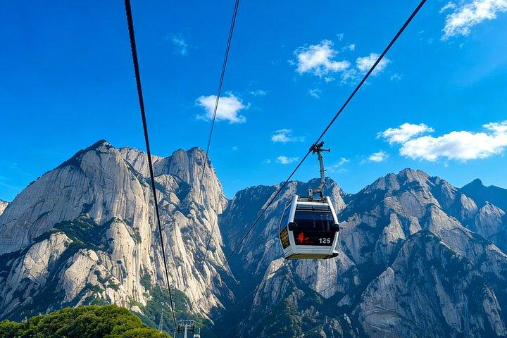 Transferência privada de ida e volta de Xi'an para o Monte Huashan