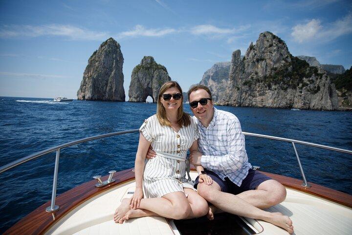 Capri Privétour vanuit Sorrento of Positano - Comfort 28ft Boat