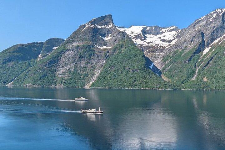 Tour del fiordo di Hjørundjord Andata e ritorno da Ålesund