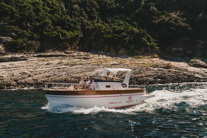 Viagem diária para Ischia de Sorrento ou Positano - Gozzo 25FT