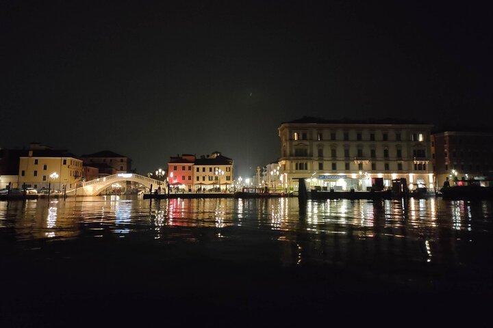 Chioggia : Moonlight Boat Tour & Night Cruise por Canales