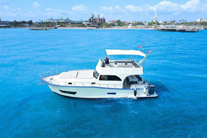 Antalya Private Yachttour mit Mittagessen und Transfers