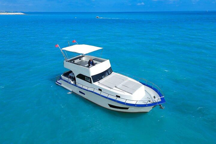 Excursion privée en yacht à Antalya avec déjeuner et transferts
