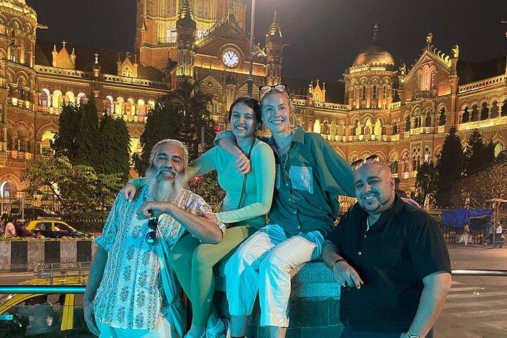 Mumbai by Night: Sightseeing + Temples + Street Food Experience