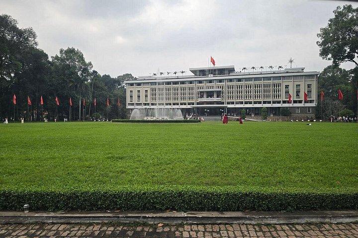 Ho Chi Minh City Essentials Small Group Half Day Highlights Tour