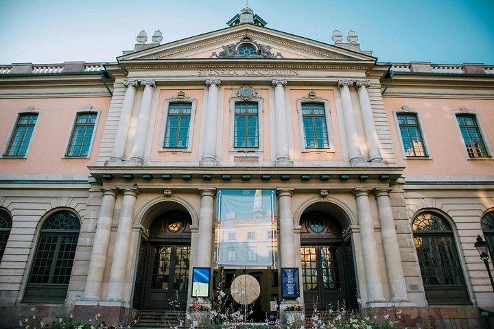 神話、殺人、君主制：ストックホルム・セルフガイドツアー