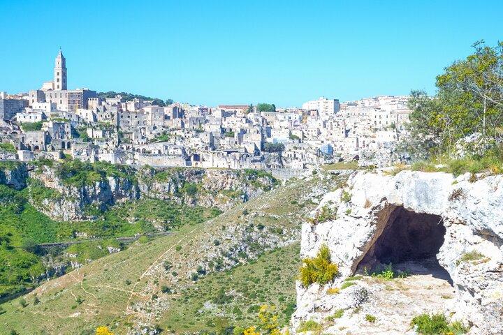 Murgia Materana tour on the trail of the Basiliani rock church