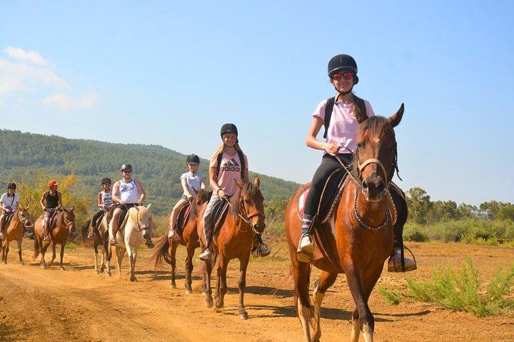 Kusadasi Safari a caballo con paseo por la playa de Pamucak