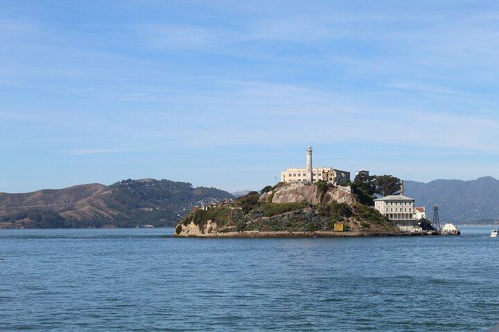 Alcatraz Tour + 90 min Openluchtbusjetour door San Francisco