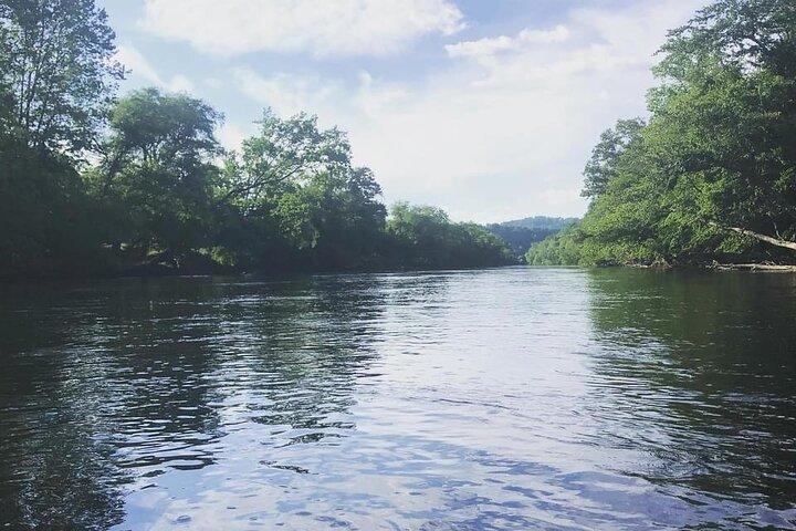 Beer City Tubing Adventure på den franske Broad River