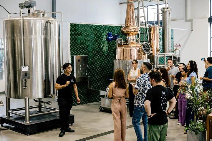 Machen Sie Ihre eigene Gin-Erfahrung und Saigon Baigur Distillery Tour