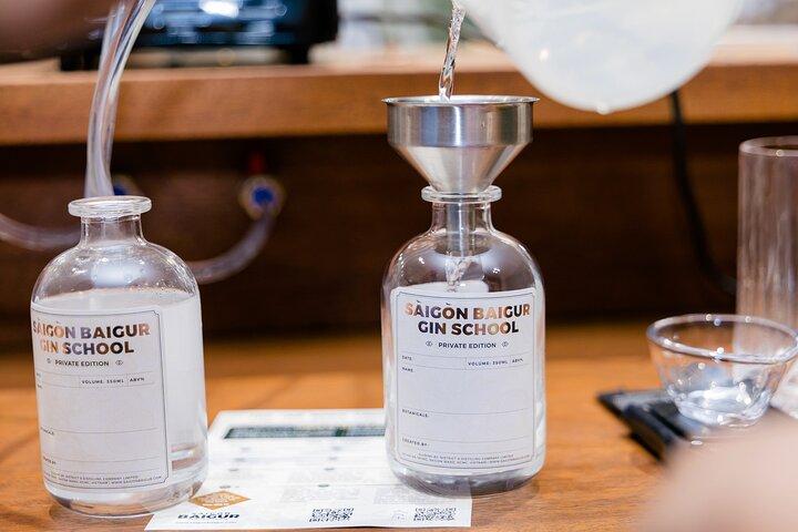 Machen Sie Ihre eigene Gin-Erfahrung und Saigon Baigur Distillery Tour