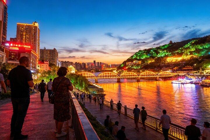 4 uur durende privé verlichte Lanzhou-tour: Yellow River en Food Street met diner