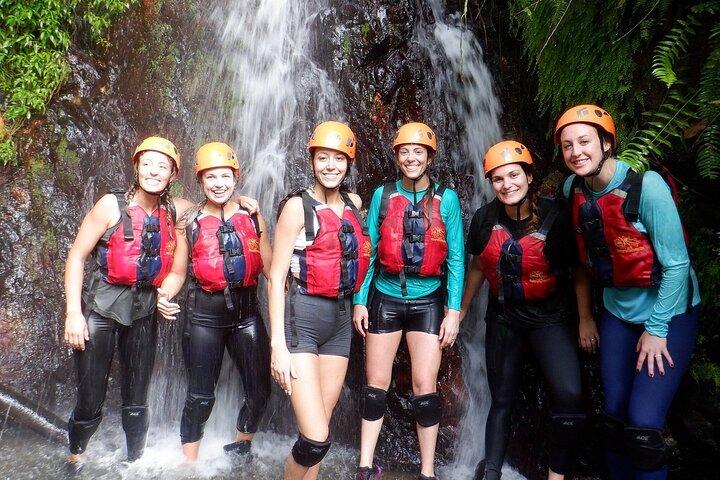 El Yunque Wasserrutschen & Seilschaukel Tour mit Transportmöglichkeit