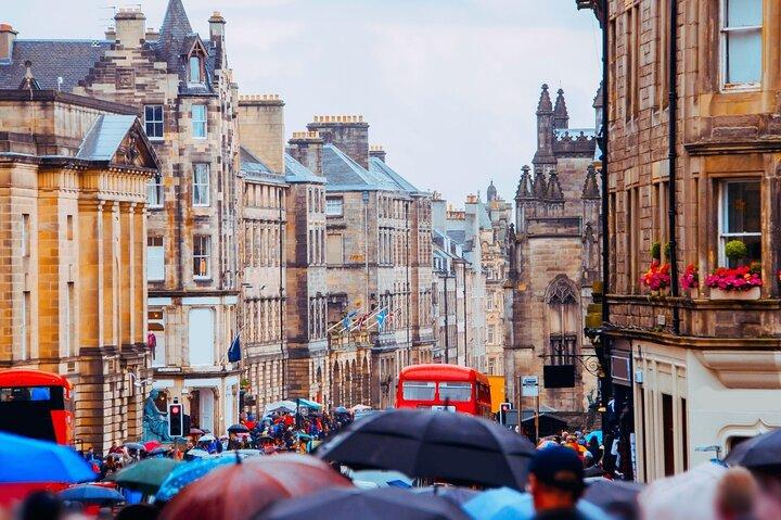 Excursão a pé de 3 horas em Edimburgo Guia turístico italiano