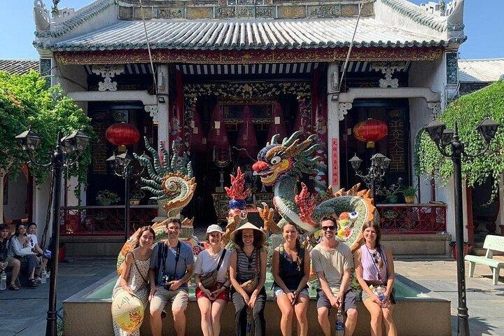 Tour a pie por la ciudad antigua de Hoi An con guía local