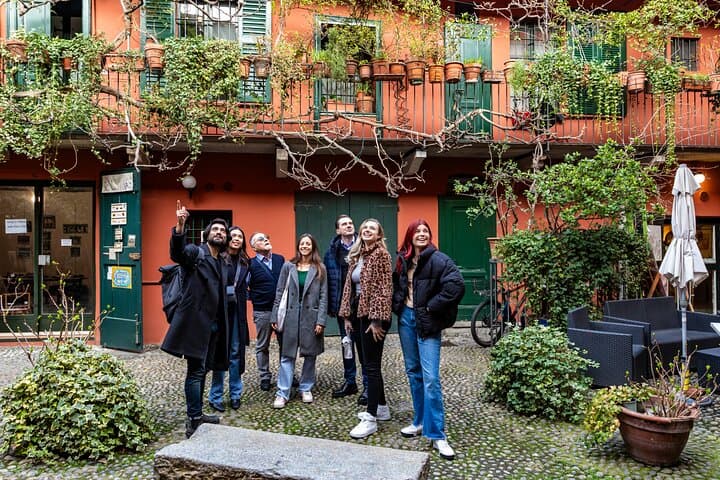 Milan: Navigli Food & Drinks Tour with Eating Europe