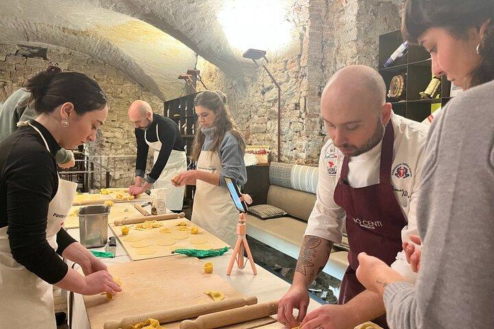 Hands-On Pasta en Tiramisu Class in een Florentijns Paleis