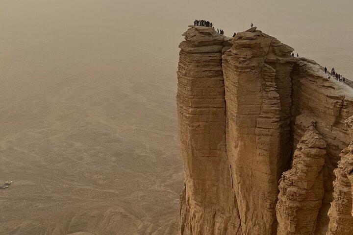 Riyadh Desert Adventure Bord du monde Visite guidée en 4x4